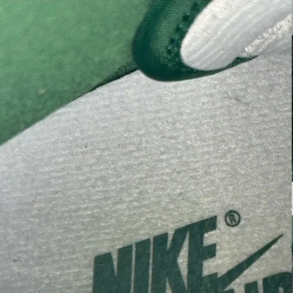 AIR JORDAN 1 High OG in Gorge Green (2022) - ** PRISTINE IN BOX. ** SZ 14 - Picture 5 of 8